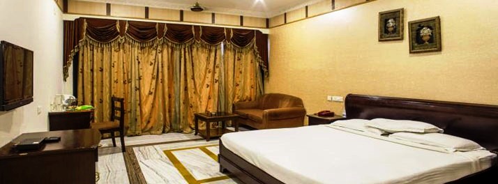 2216/Hotel Shiraaz - Panchkula 06.jpg